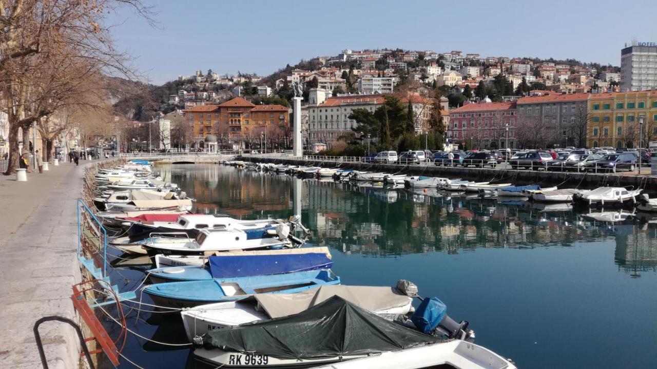 Apartamento Sea And Mountain Rijeka Exterior foto