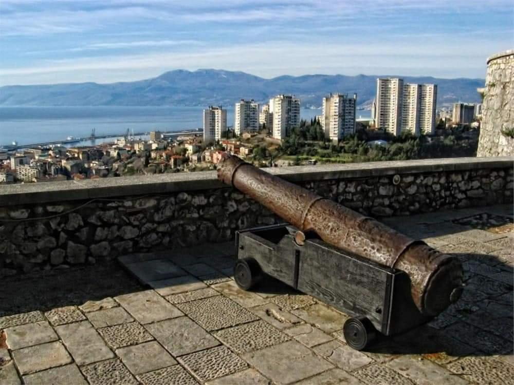 Apartamento Sea And Mountain Rijeka Exterior foto